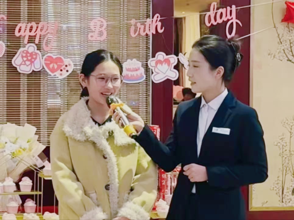 人生第一次，主持夢(mèng)的初次綻放