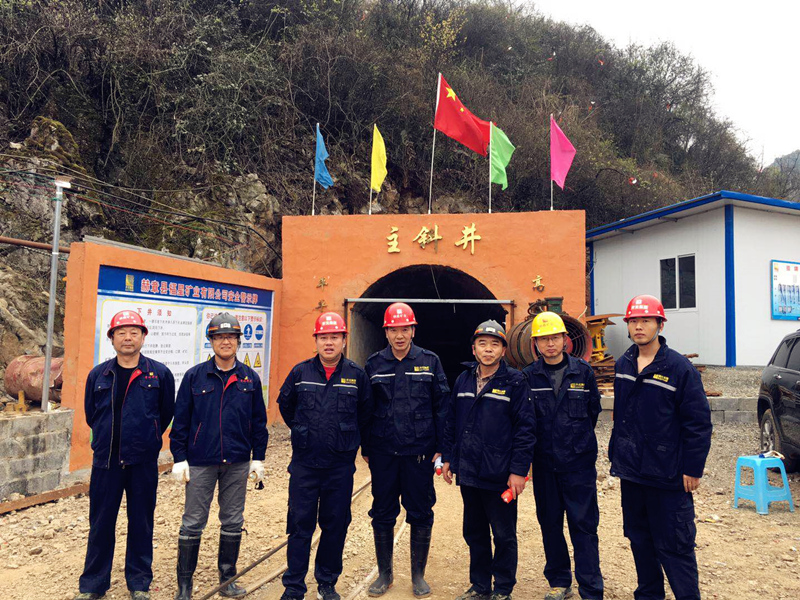 集團(tuán)公司副總張海濤深入貴州開(kāi)元一線(xiàn)檢查指導(dǎo)工作