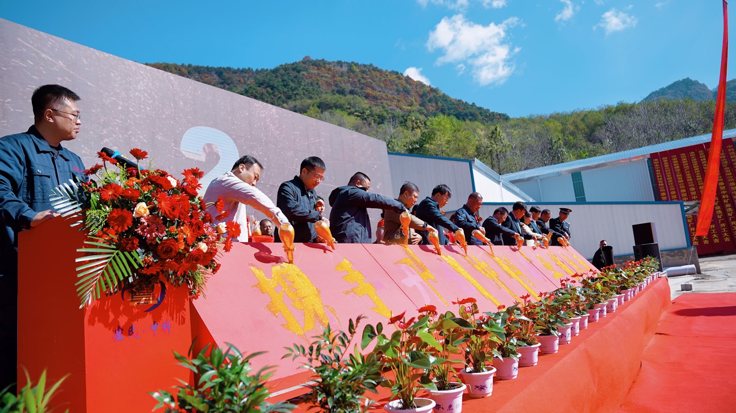 1698037233922615.jpg 1698037233922615.jpg